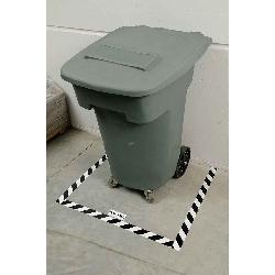 104319 BRADY 2 IN X 100 FT B514 BK/WT FLOOR TAPE