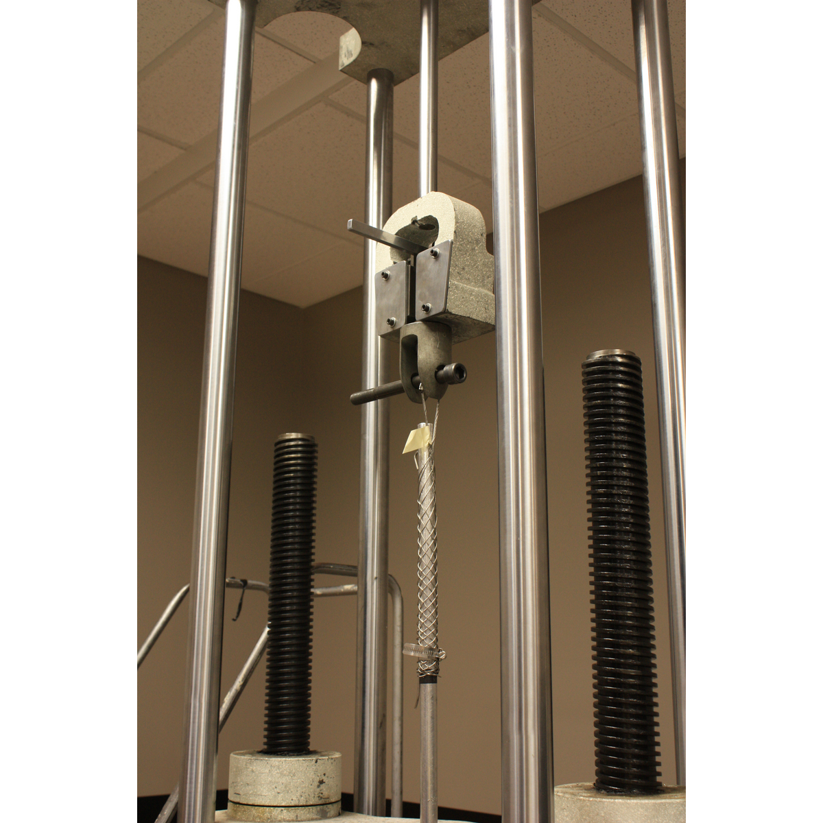 02203041 KELLEMS OFF EYE SUP GRIP Kendall Electric Inc