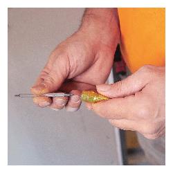 32614 KLEIN ELECTRONICS SCREWDRIVER 4-IN-1