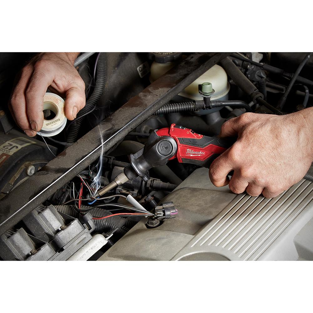 2488-21 MILWAUKEE M12 SOLDERING IRON WITH (1) CHILSEL & (1) POINTED TIPS, BATTERY PACK & CARRYING CASE.