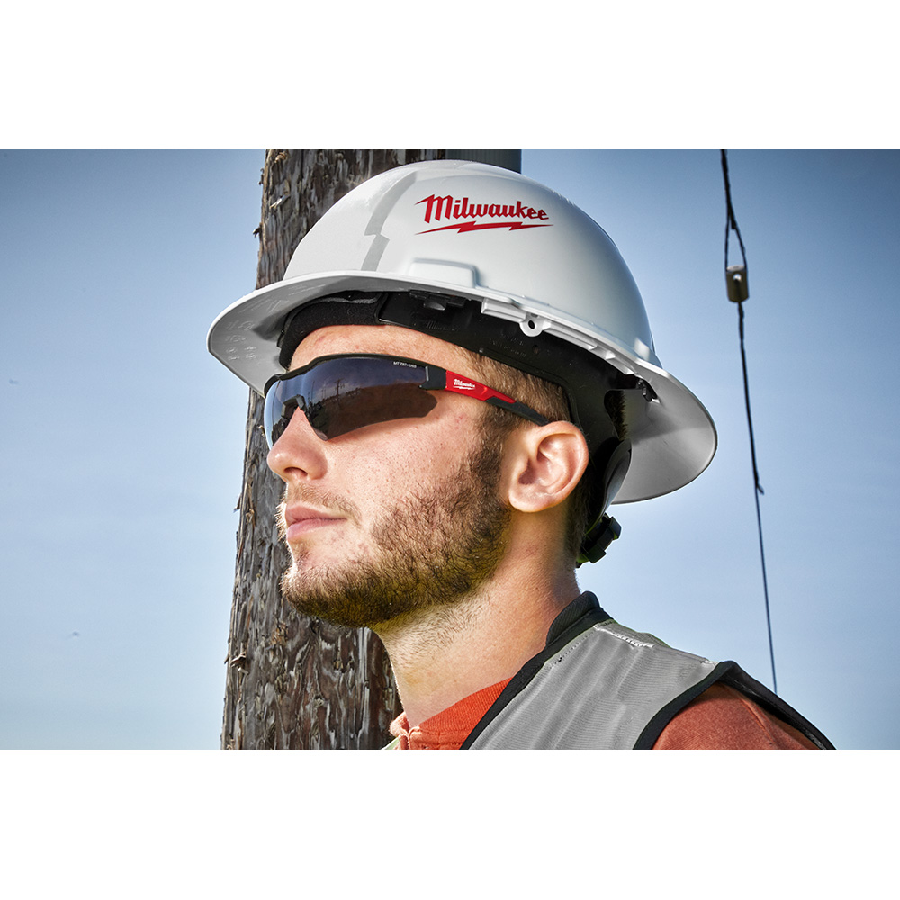 48-73-2015 MILWAUKE SAFETY GLASSES - TINTED ANTI-SCRATCH LENSES