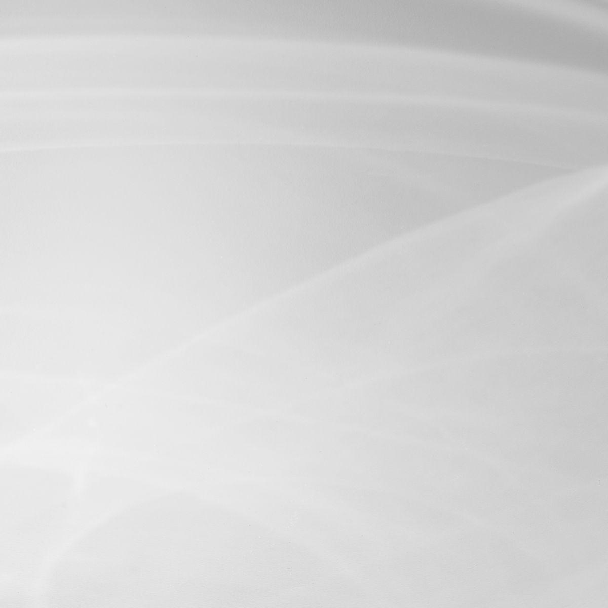 P3925-09 PROGRESS 2-75W MED CLOSE TO CEILING