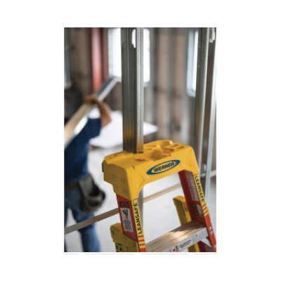 L6206 WERNER 6' FIBERGLASS LEANING LADDER, TYPE IA