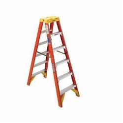 T6206 WERNER FIBERGLASS PLATFORM TWIN STEPLADDERS