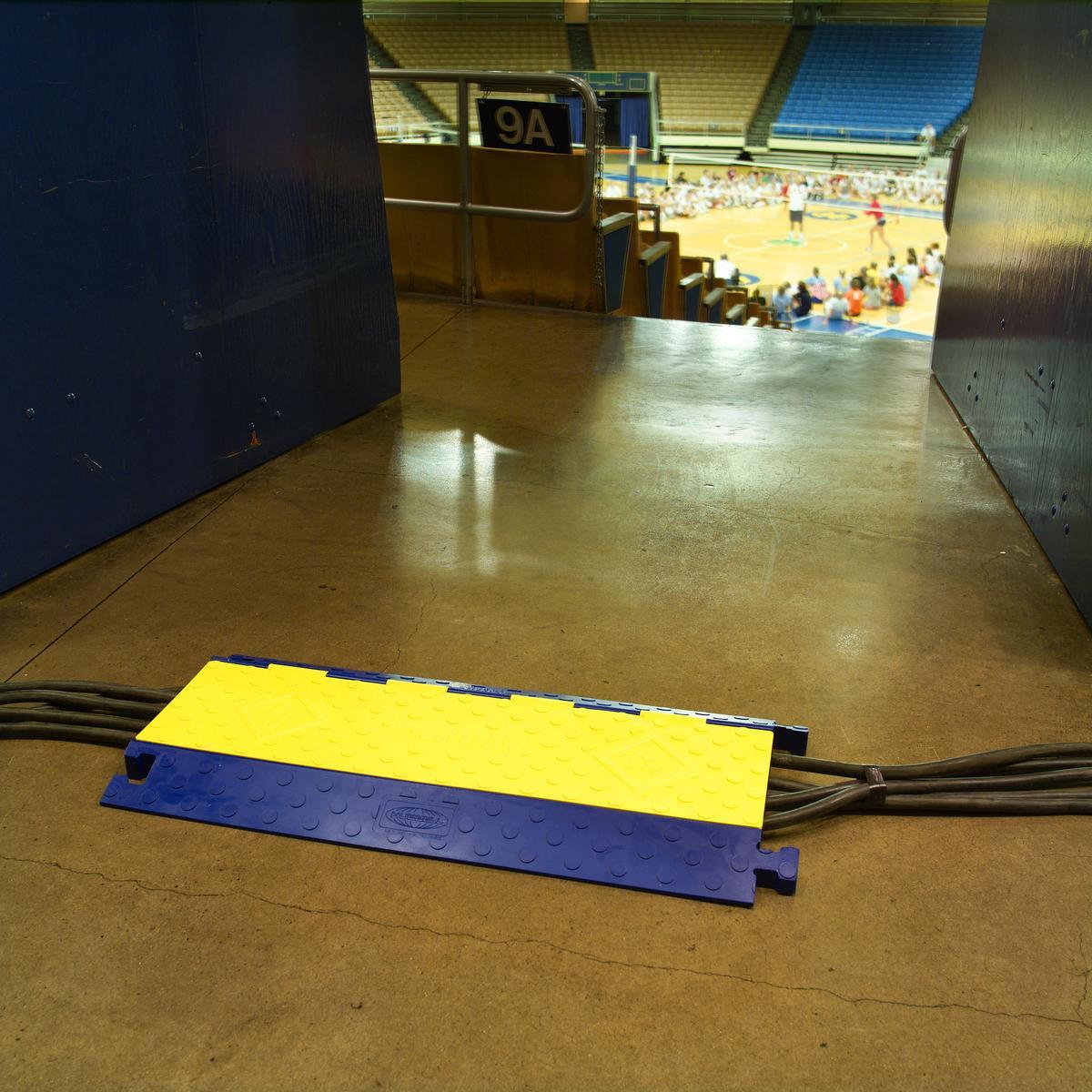 HBLTRED5B HUB 5 CHANNEL TREDTRAK BLUE & YELLOW