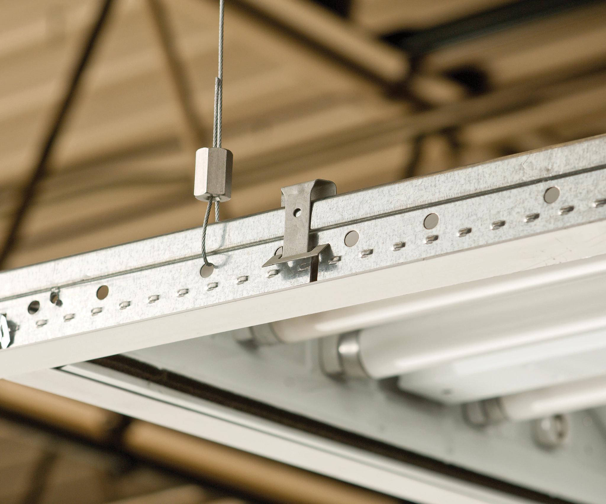 515A CDY TEE BAR FIXTURE CLIP BA15..