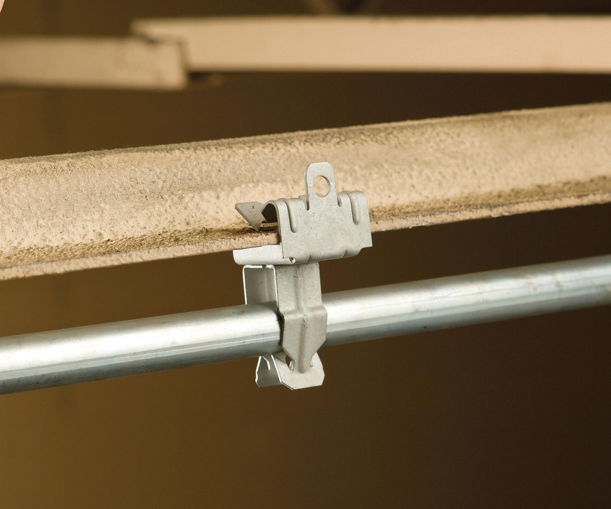 12P24 CDY 3/4 PUSH-IN COND CLIP..