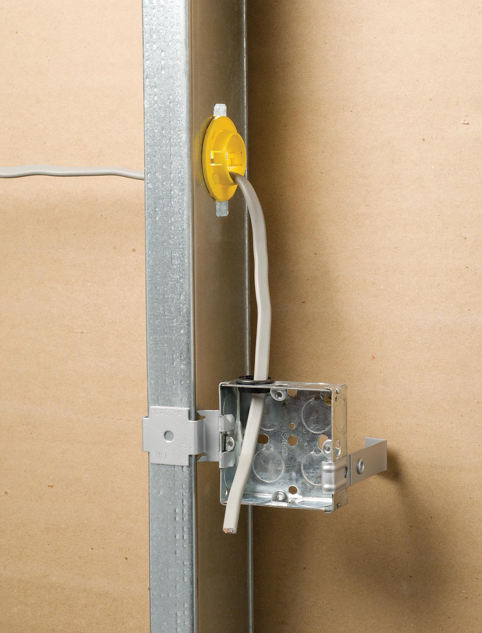 J1A35 CDY 3-1/2 STUD BOX SUPPORT BF1-56