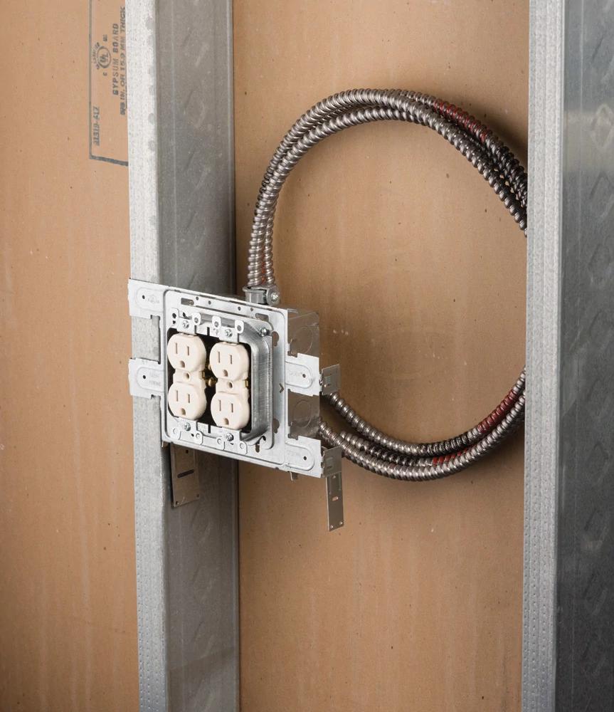 STS2346 CADDY SNAP TO STUD ELECTRICAL BOX BRACKET 25/BOX..