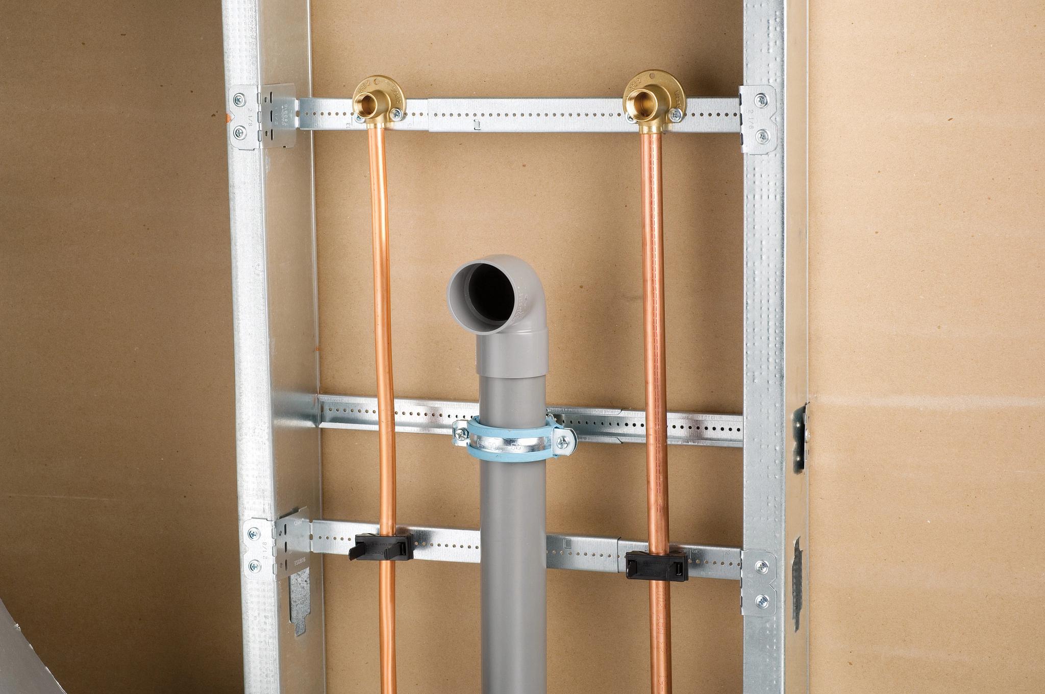 TSGB24 CDY ADJUSTABLE SCREW GUN BRKT 17-26 STUD SPACING 50/BOX..