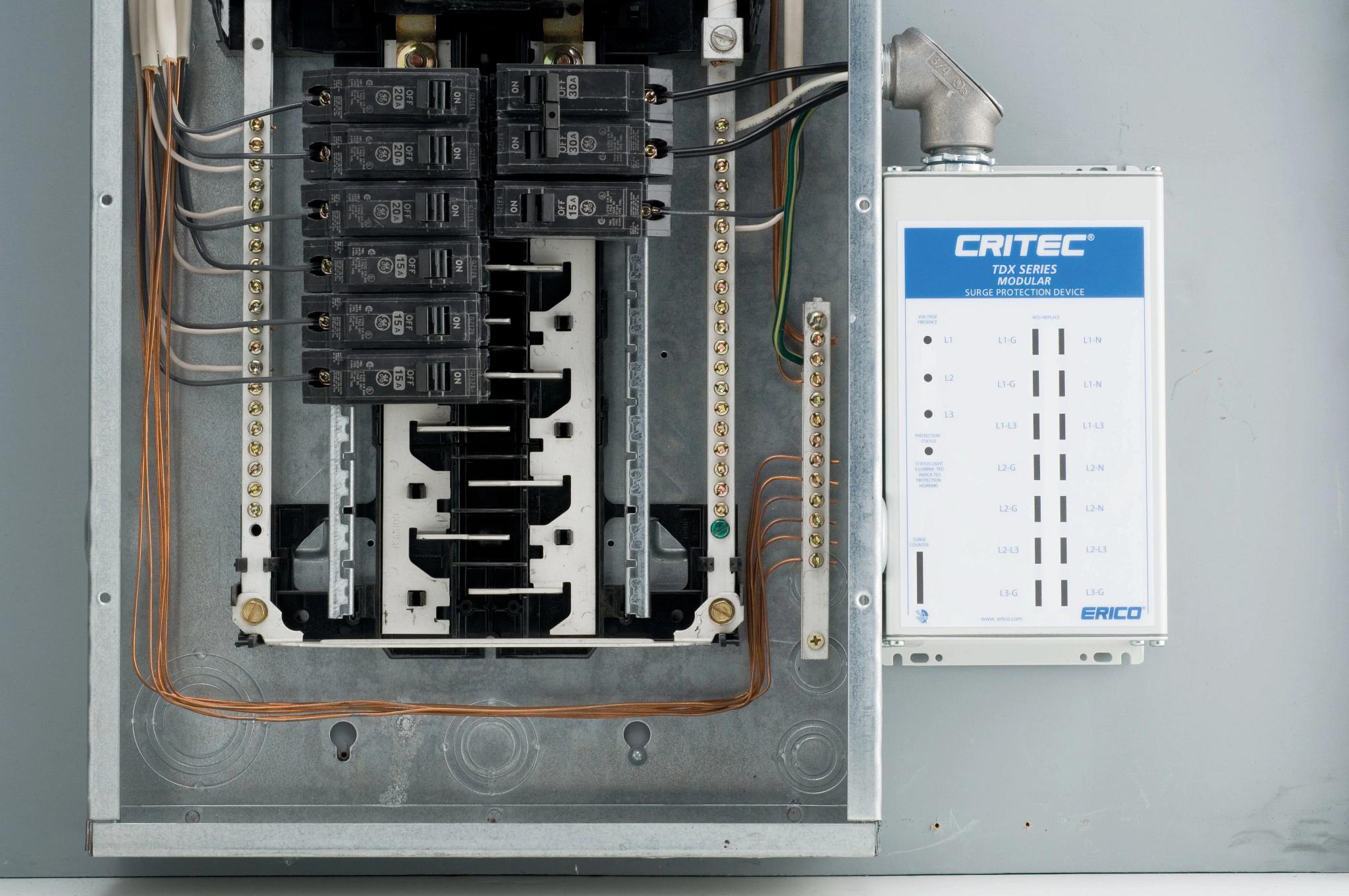 TDX200M120/208 ERICO PROTECTOR SURGE TDX200M 3P 120/208V 4W+G 200KA/PHA