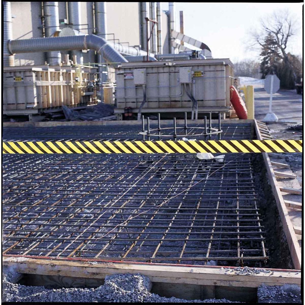 91104 BRADY REINFORCED BARRICADE