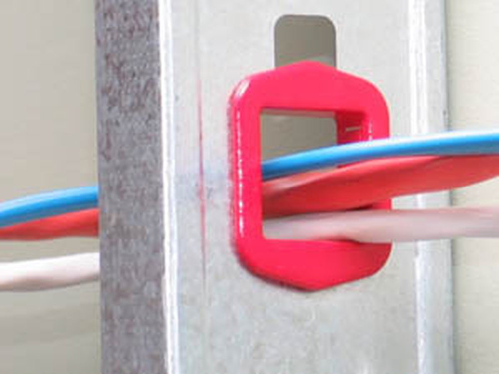 SSS CULLY SQUARE STEEL STUD BUSHING