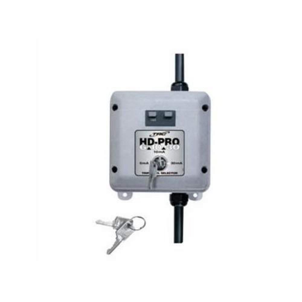 24846001-1 COLEMAN 208/240V 30A