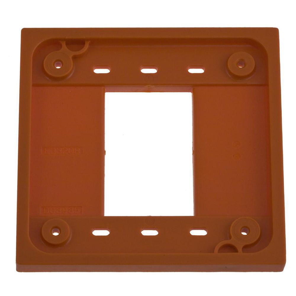 HBL4APO HUB ORANGE 4-PLEX ADAPTER