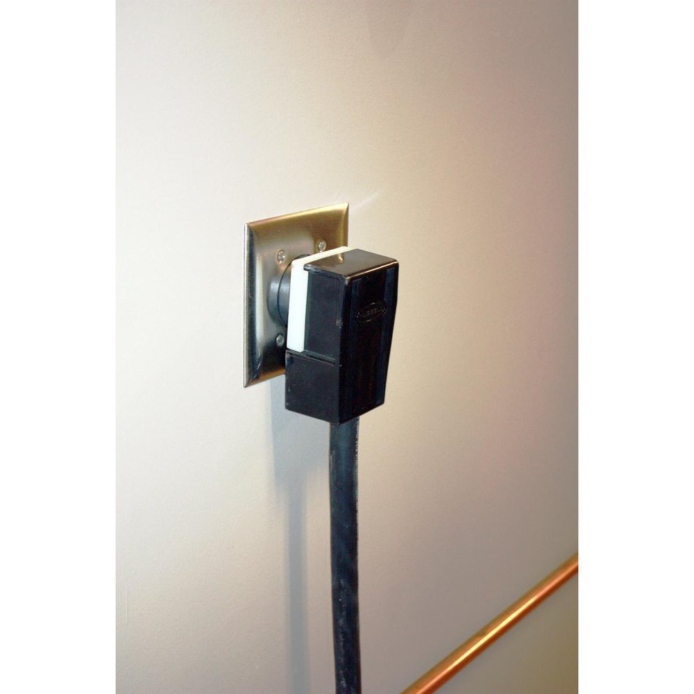 HBL9331 HUB 2P-3W-30A-250V PLUG BLK