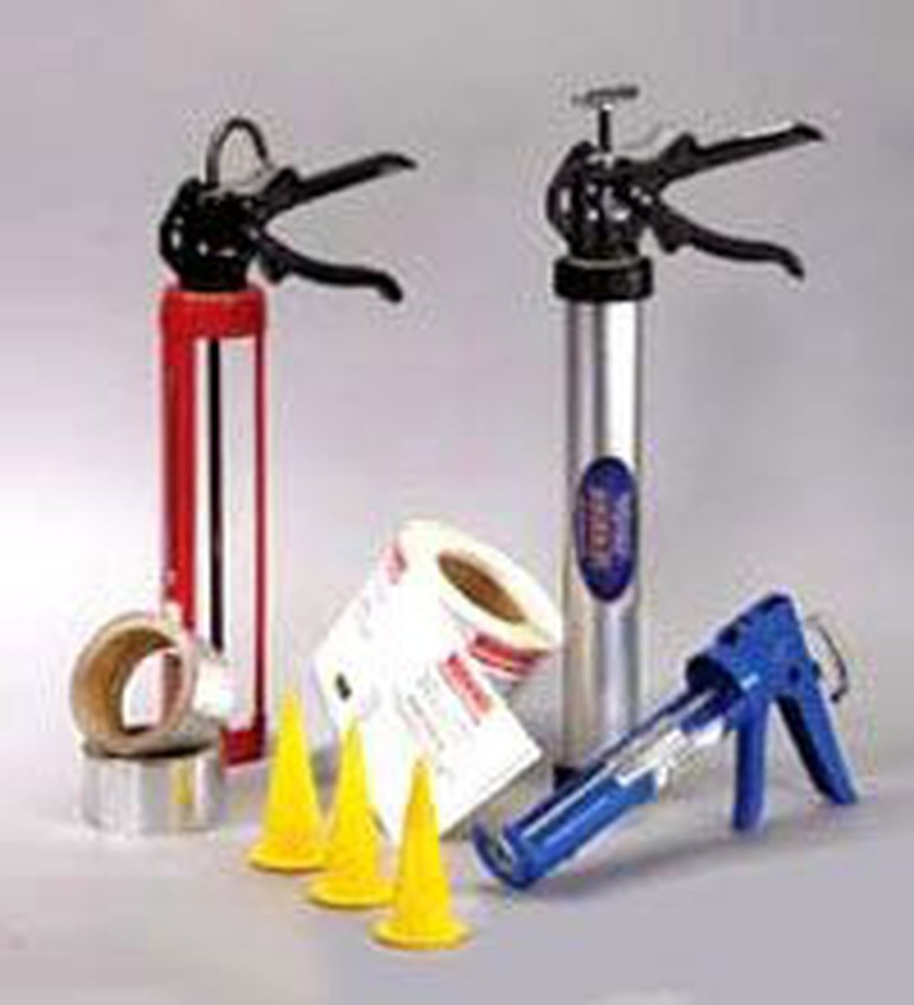 SSACG SPEC TECH Caulk Gun (11 Oz)